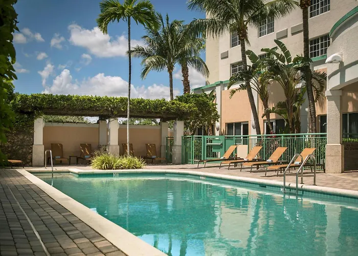 Pet Friendly hotel: Courtyard By Marriott Fort Lauderdale Airport & Cruise Port